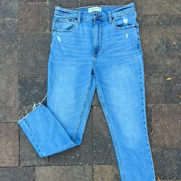 Abercrombie & Fitch high rise skinny ankle jeans  size 28x26 - Picture 1 of 2